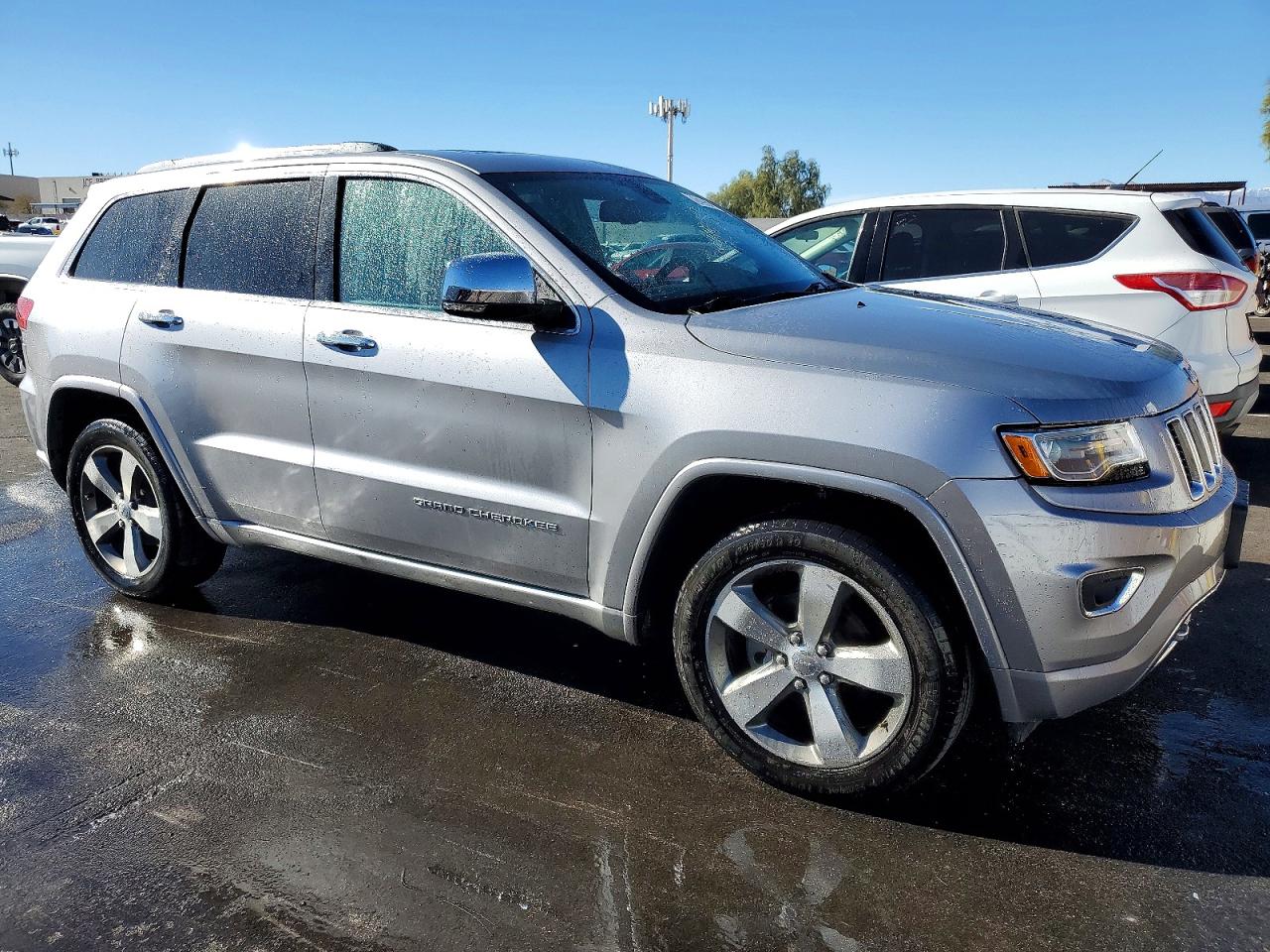 2016 JEEP GRAND CHEROKEE OVERLAND photo 4