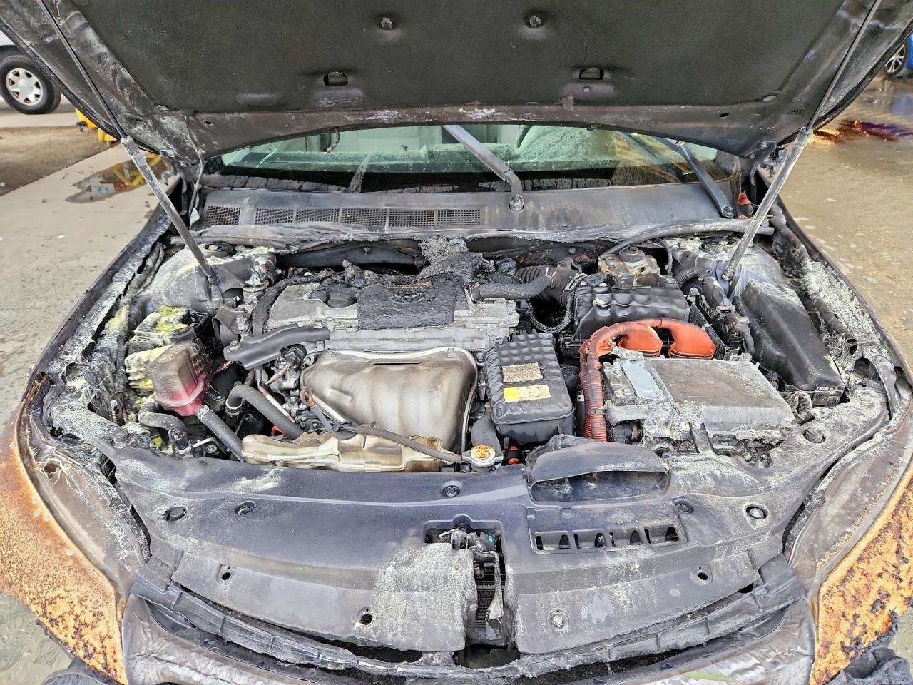 2017 TOYOTA CAMRY HYBRID photo 11
