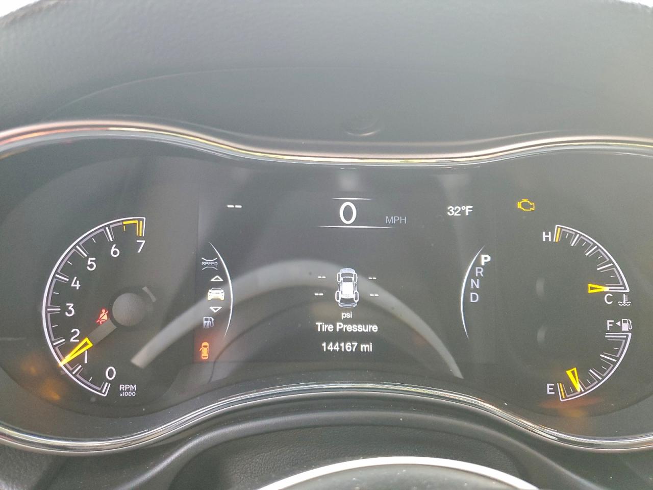 2019 JEEP GRAND CHEROKEE LAREDO photo 9