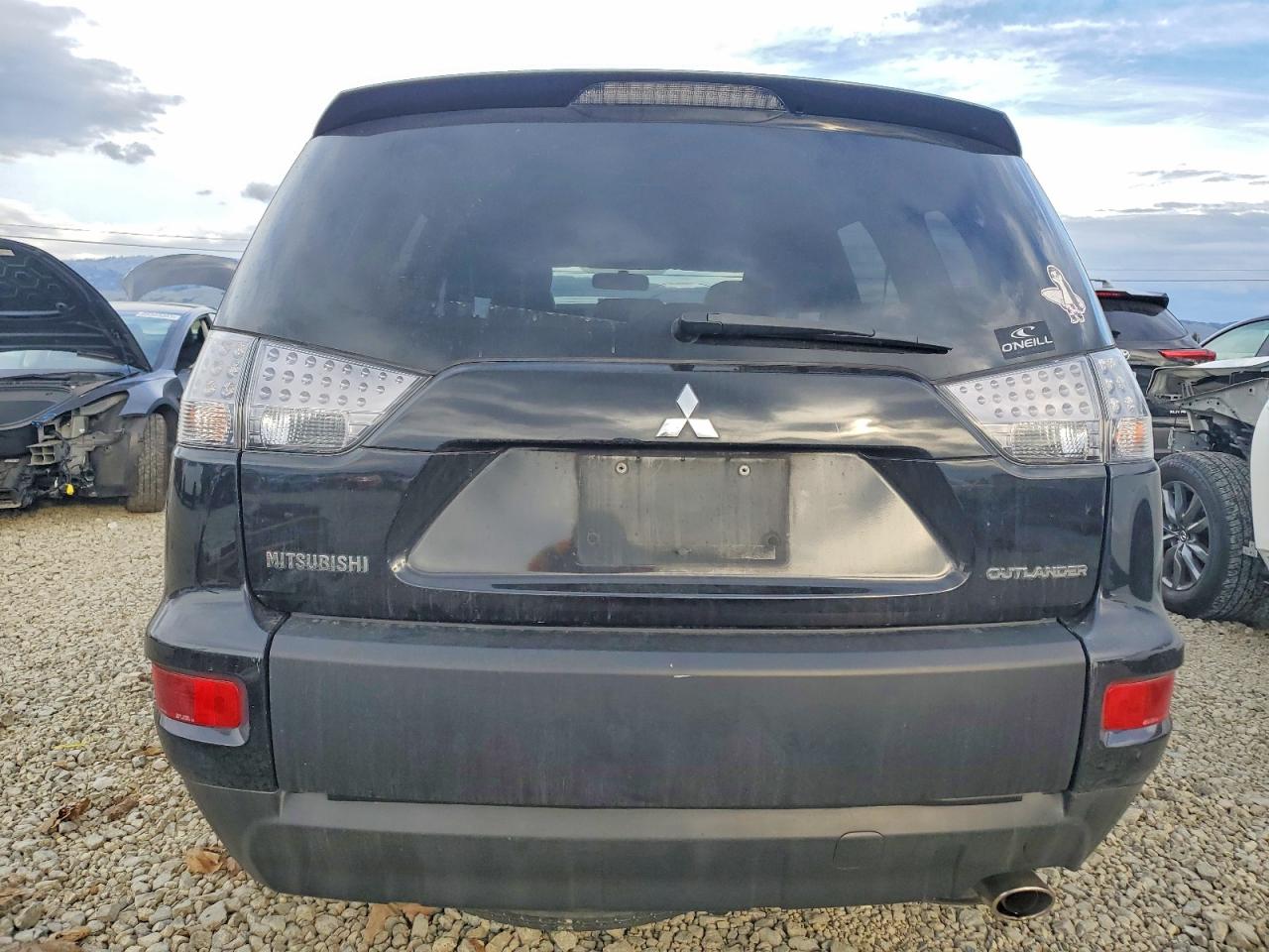 2010 MITSUBISHI OUTLANDER SE photo 6