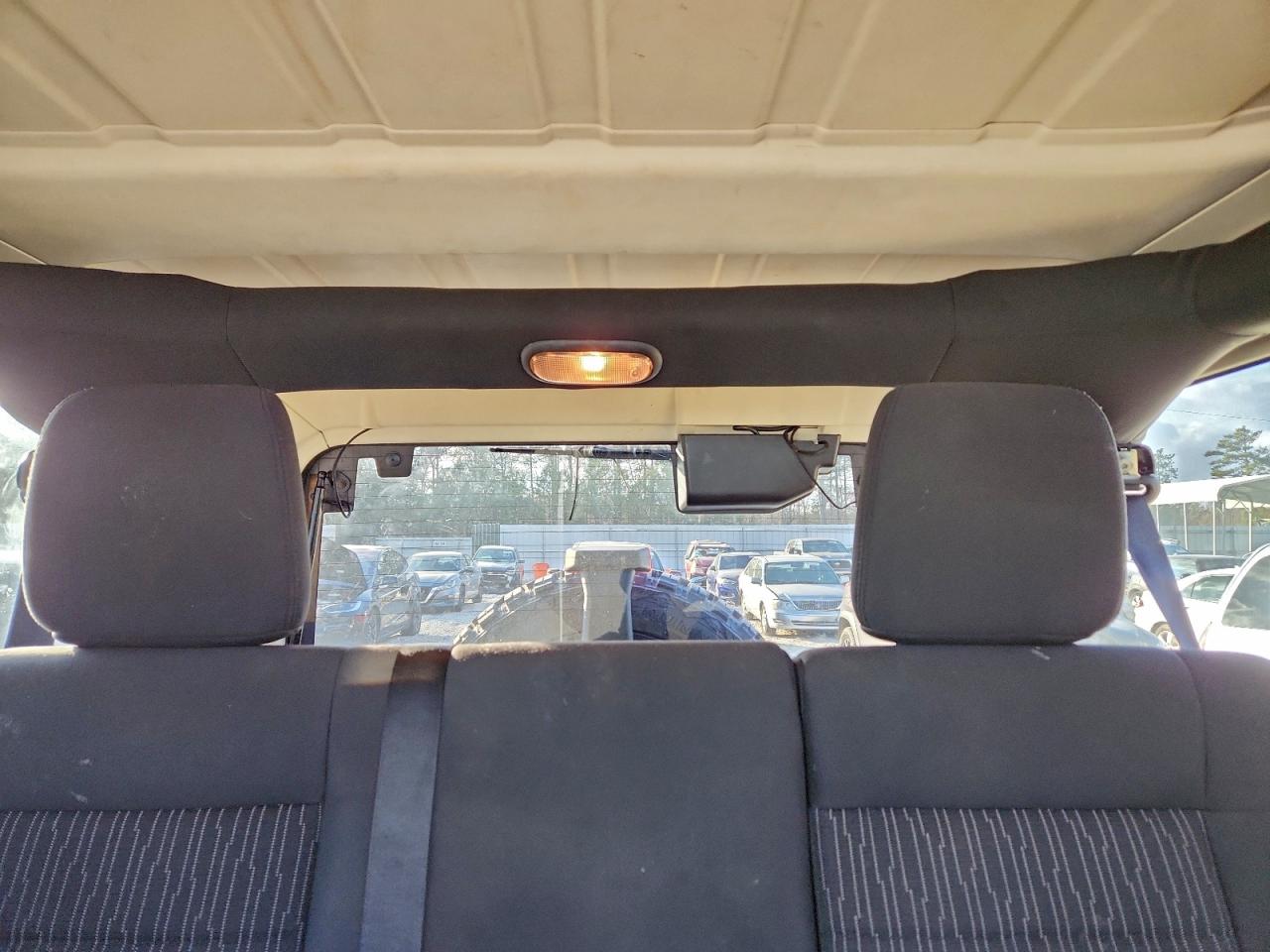 2011 JEEP WRANGLER UNLIMITED SAHARA photo 10