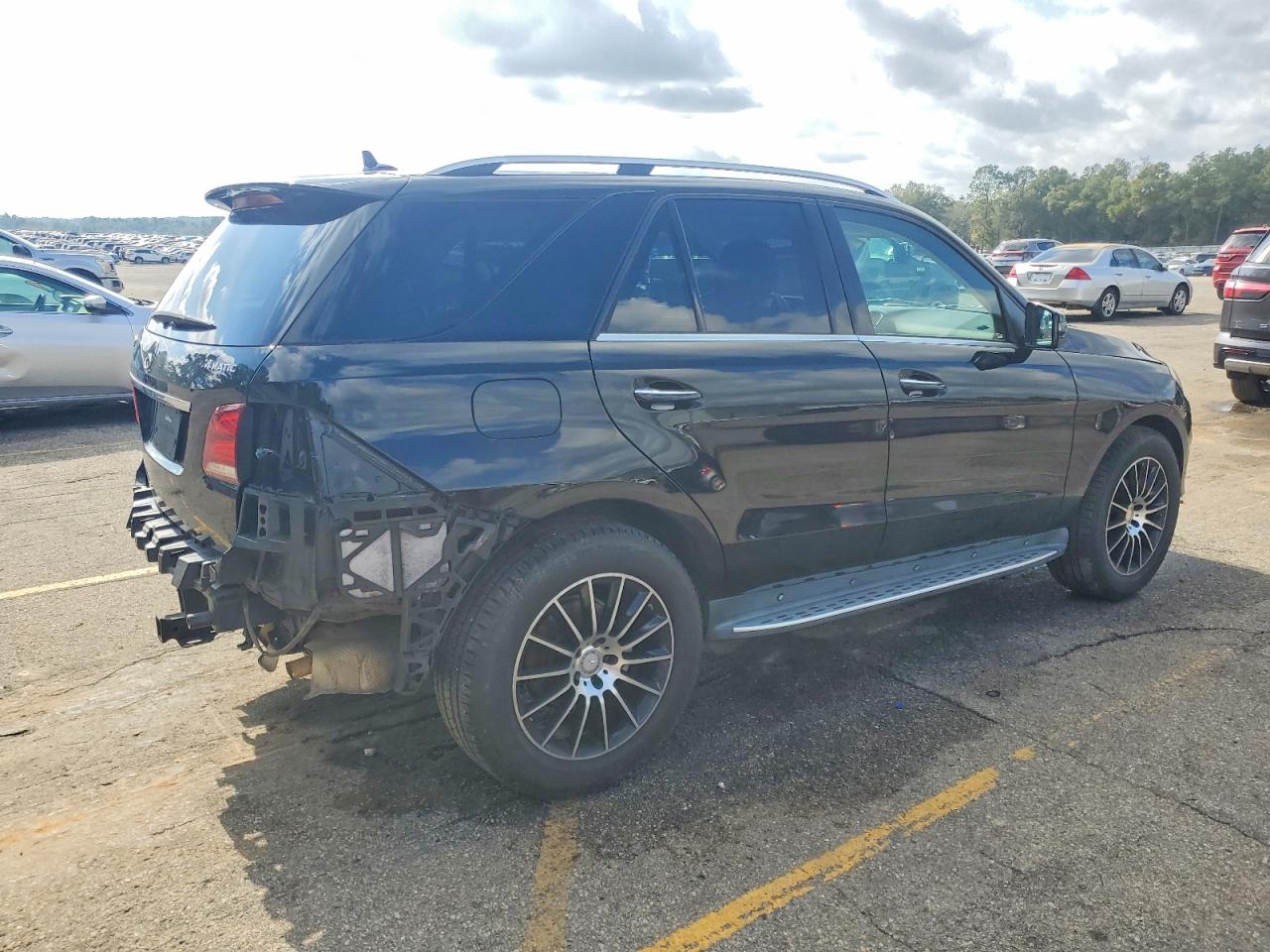 2016 MERCEDES-BENZ GLE 350 4MATIC photo 3