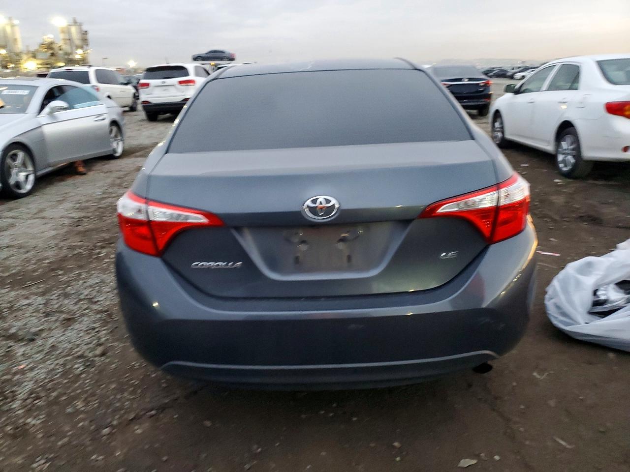 2015 TOYOTA COROLLA L photo 6