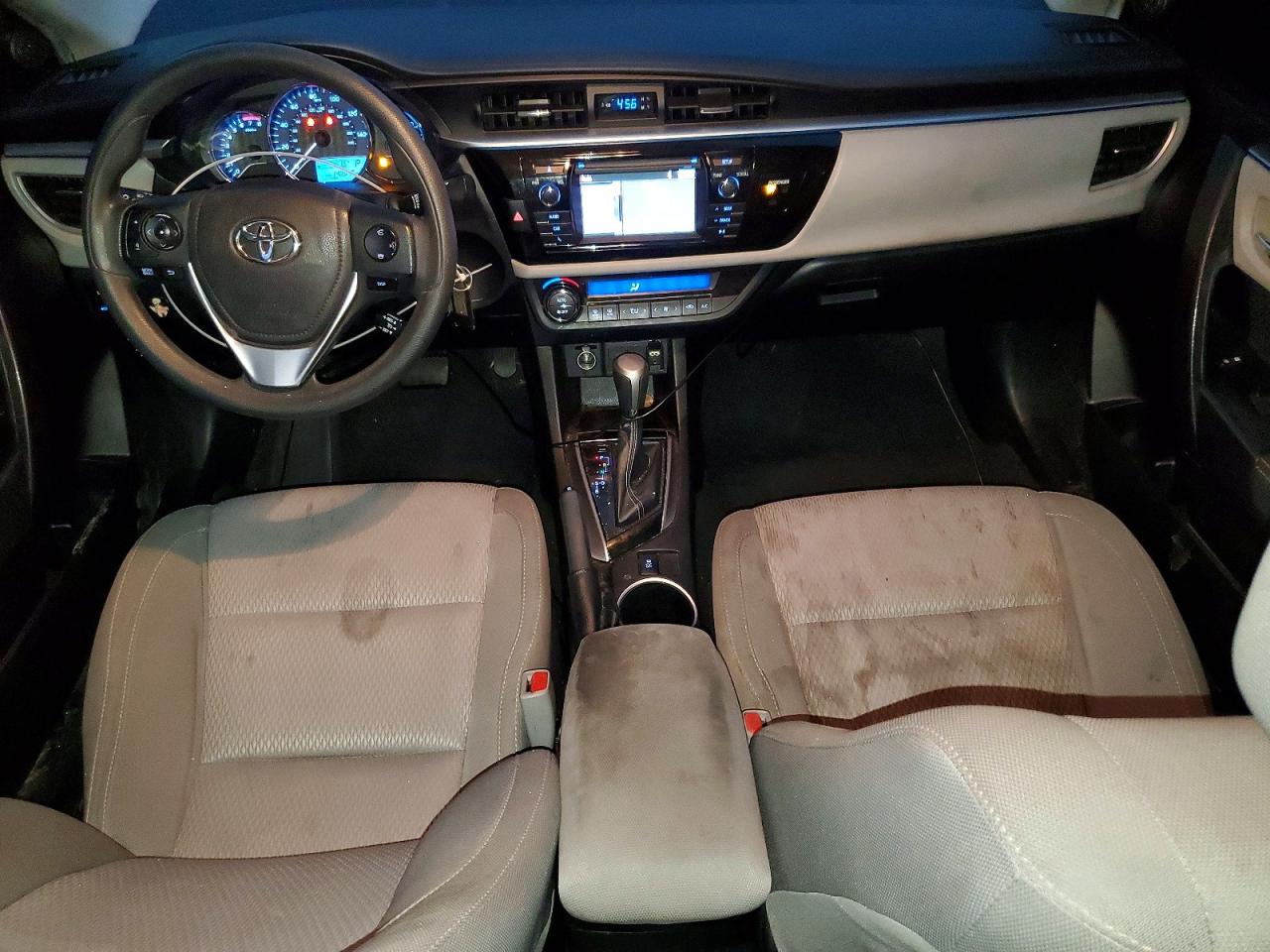 2015 TOYOTA COROLLA L photo 8