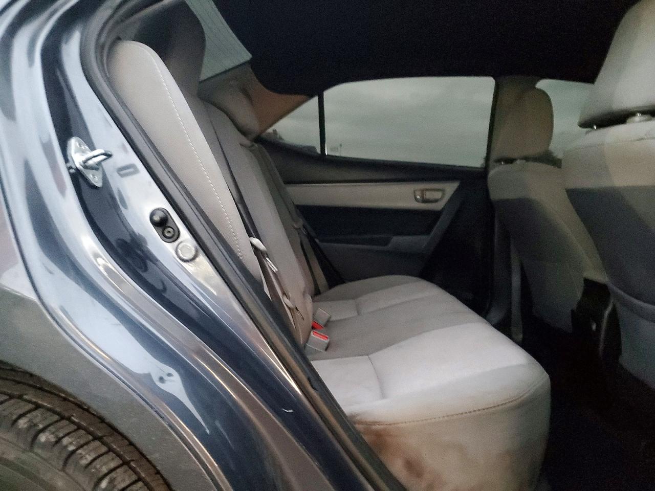 2015 TOYOTA COROLLA L photo 10