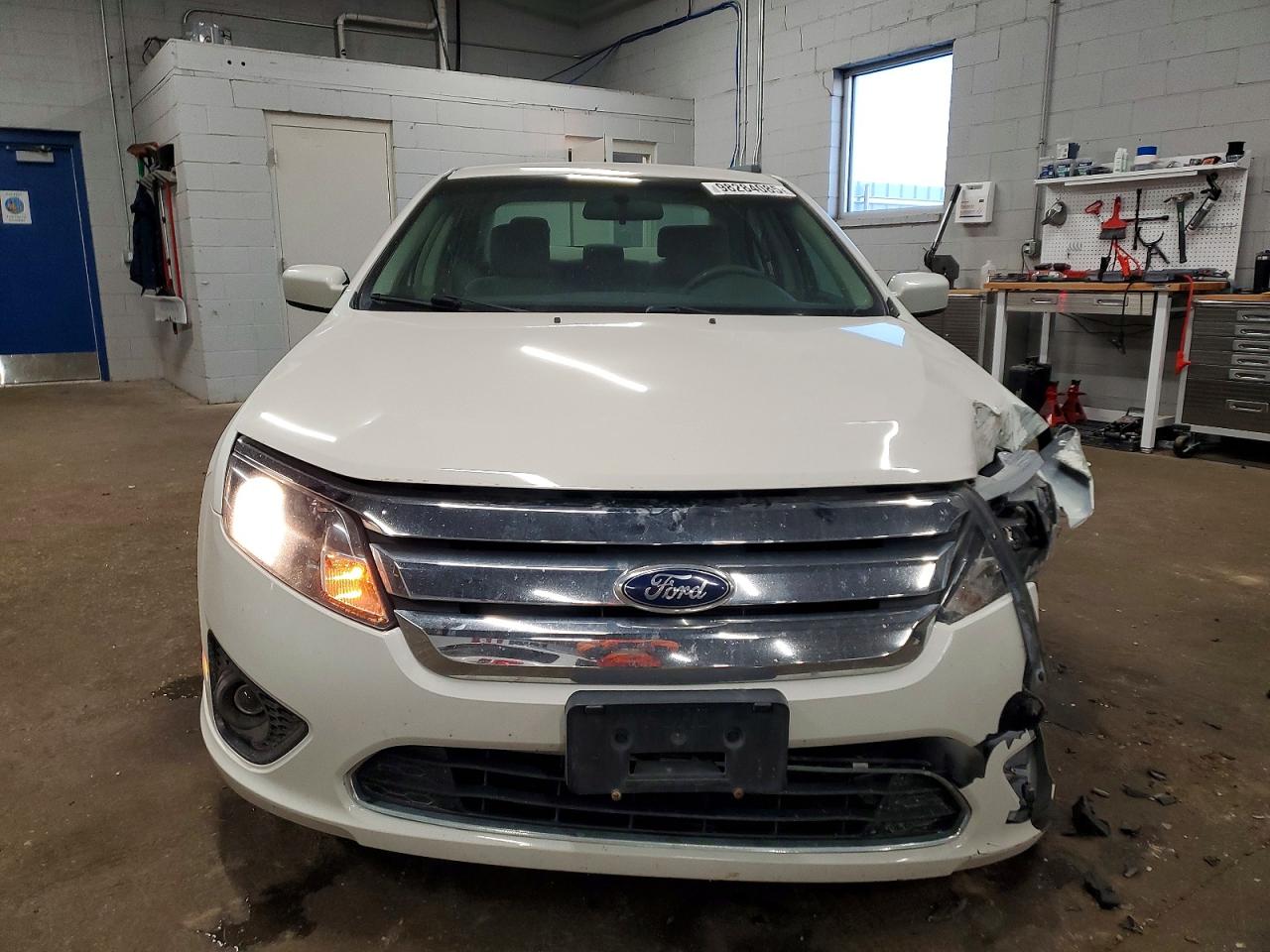 2012 FORD FUSION photo 5