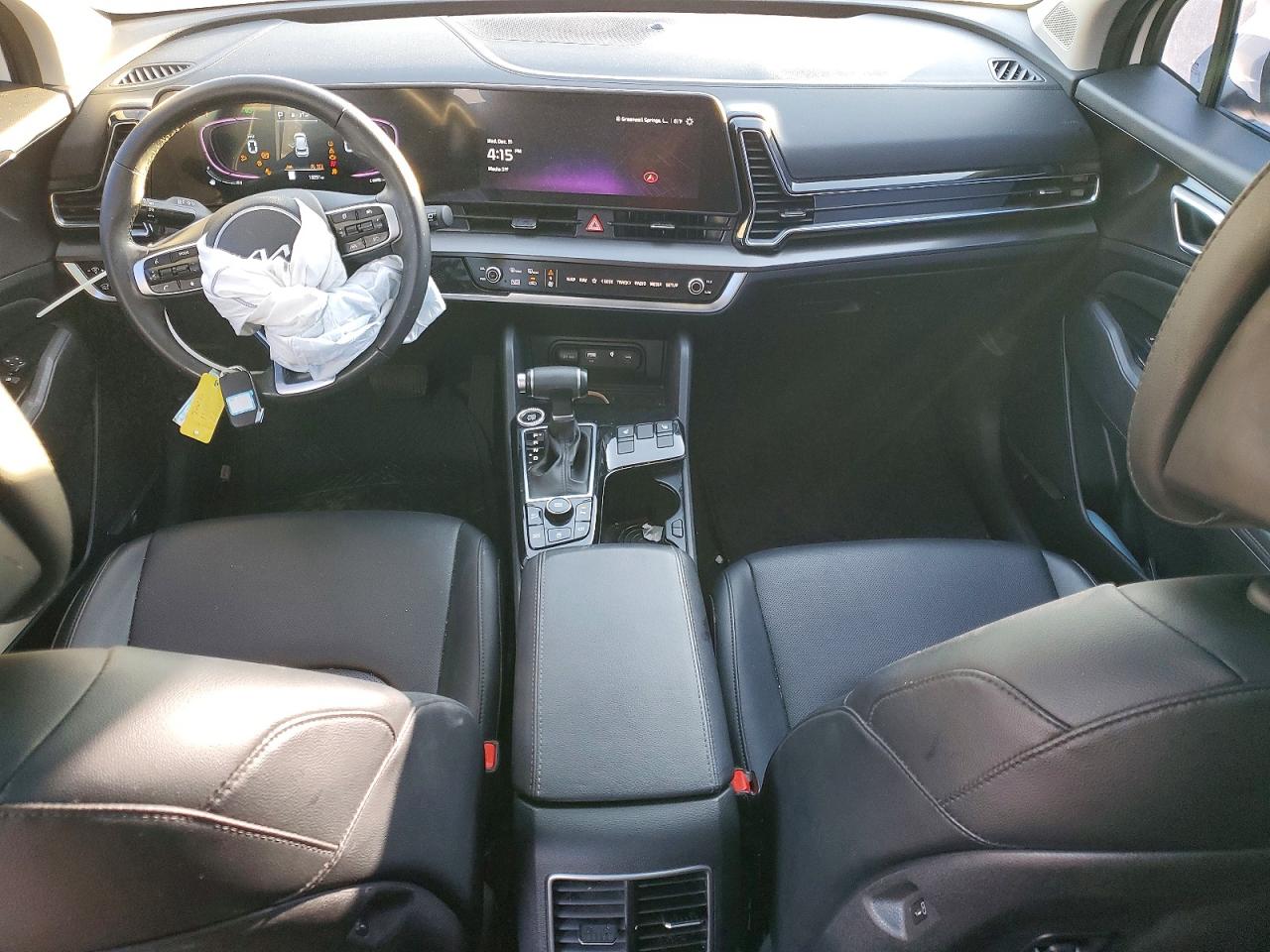 2025 KIA SPORTAGE EX photo 8