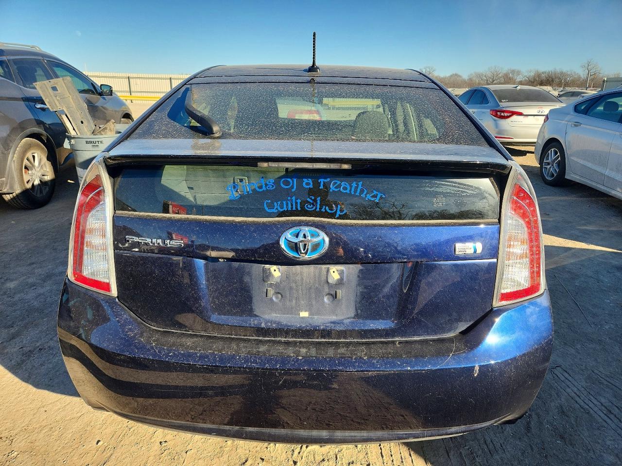 2014 TOYOTA PRIUS photo 6