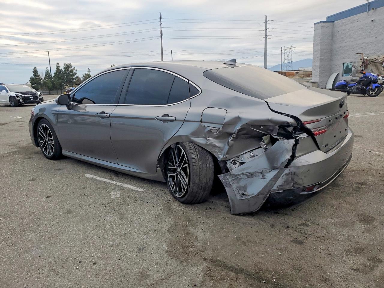 2025 TOYOTA CAMRY XSE photo 2