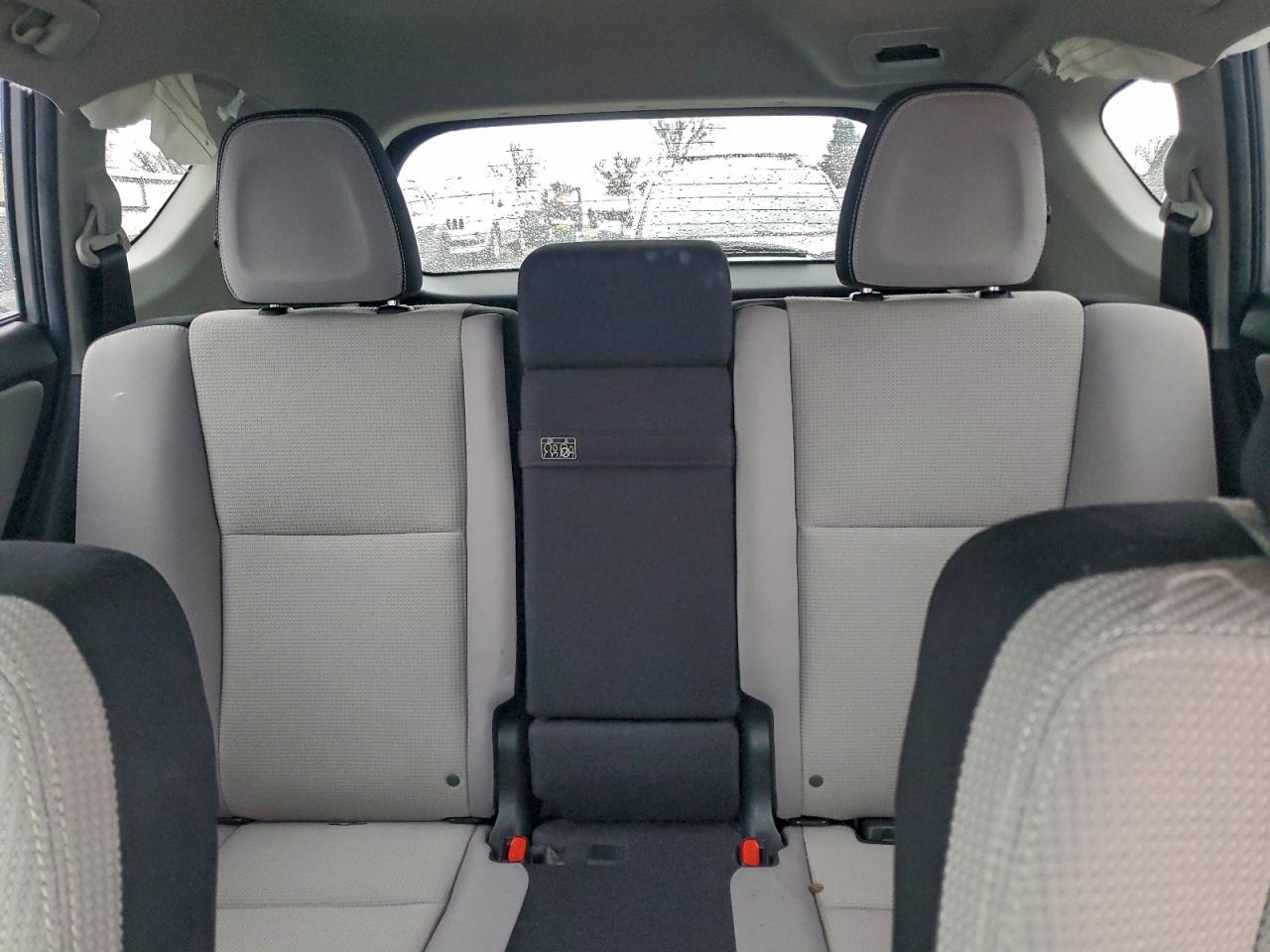 2018 TOYOTA RAV4 HV LE photo 10