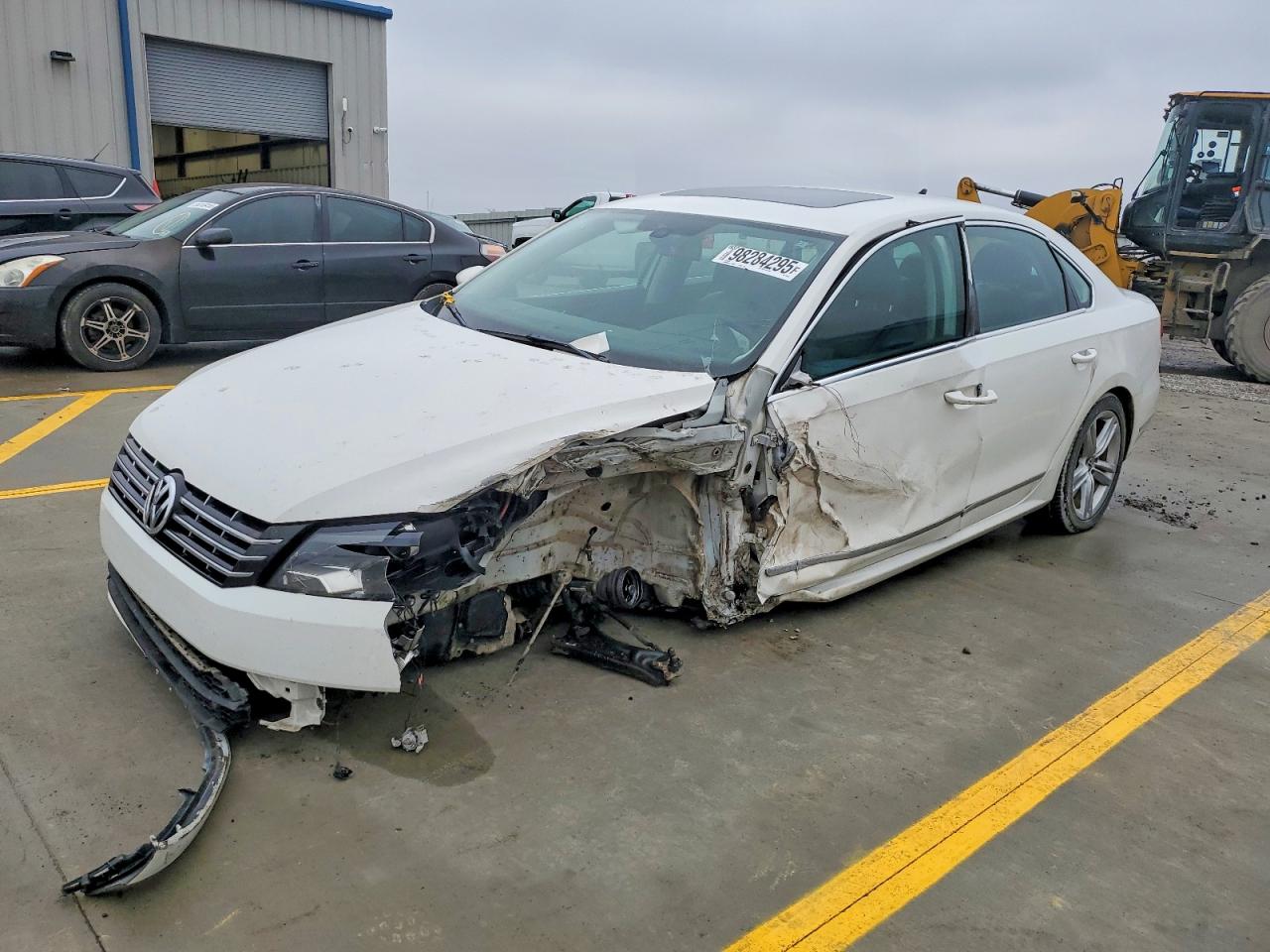 2012 VOLKSWAGEN PASSAT