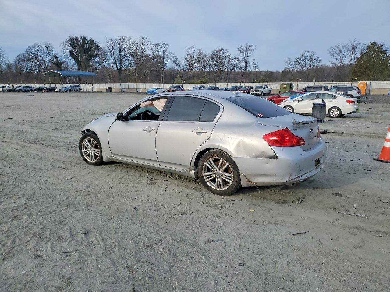 2013 INFINITI G37 BASE photo 5