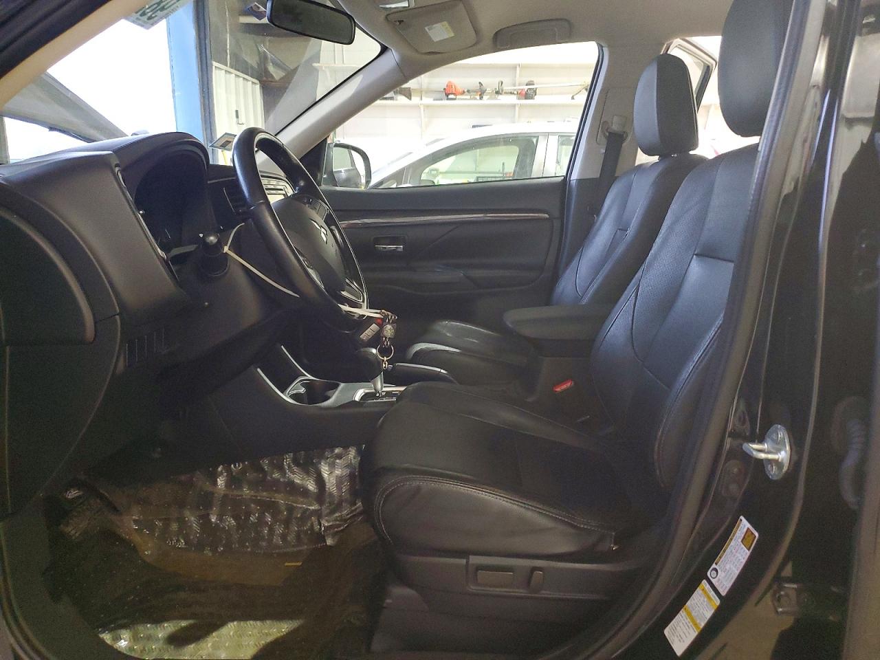 2016 MITSUBISHI OUTLANDER SE photo 7