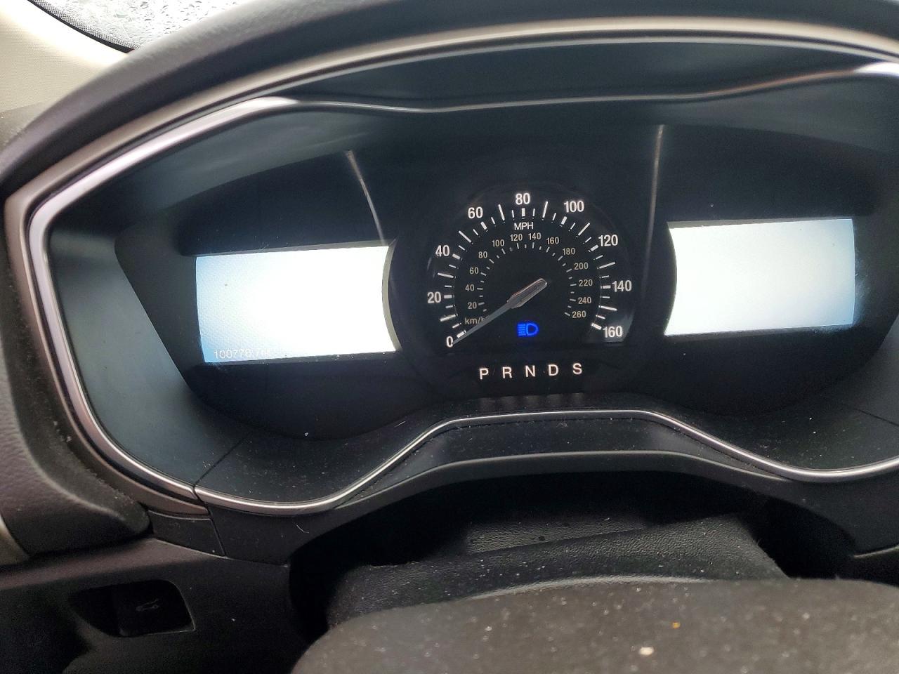 2016 FORD FUSION SE photo 9