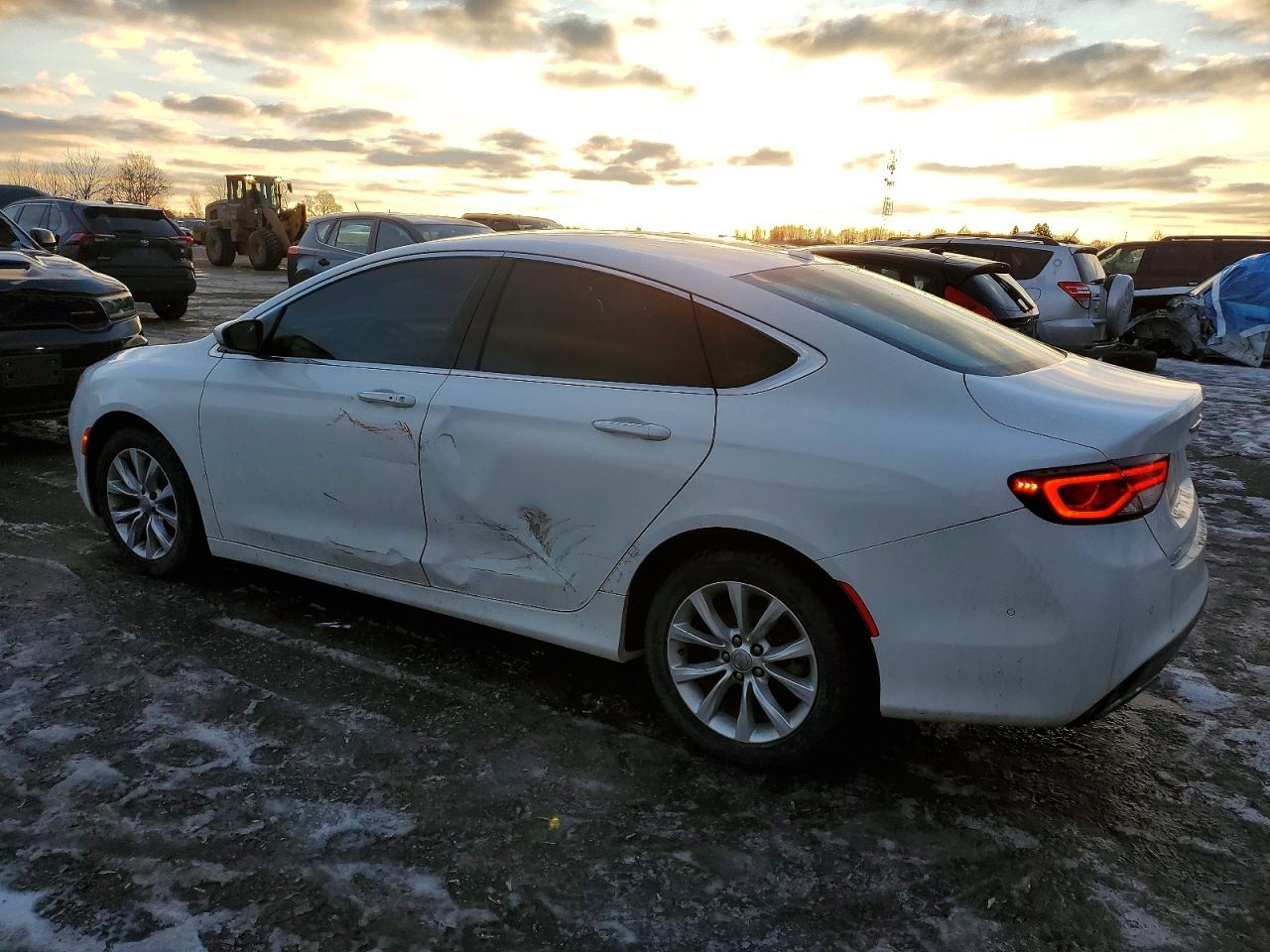 2015 CHRYSLER 200 C photo 2