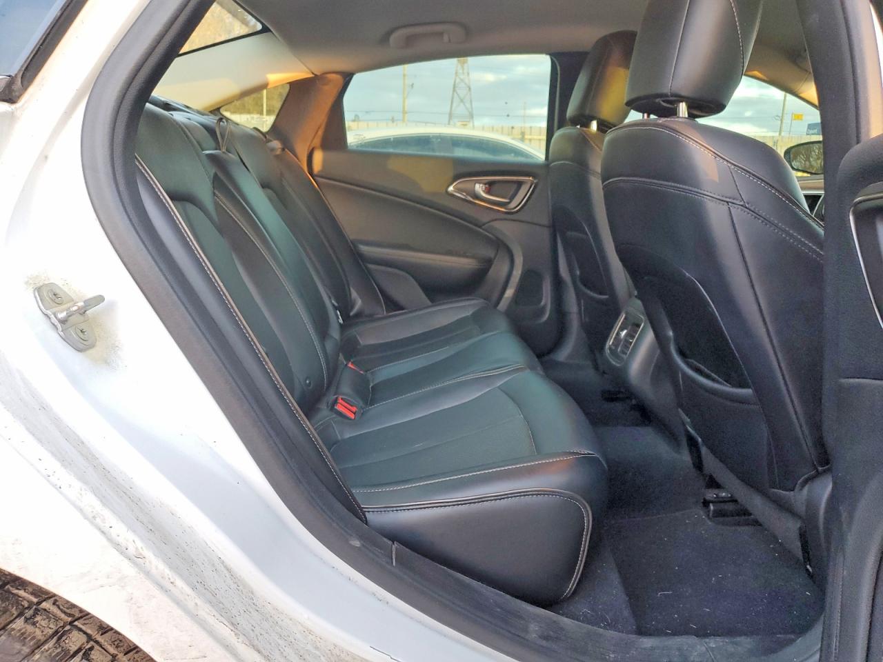 2015 CHRYSLER 200 C photo 10