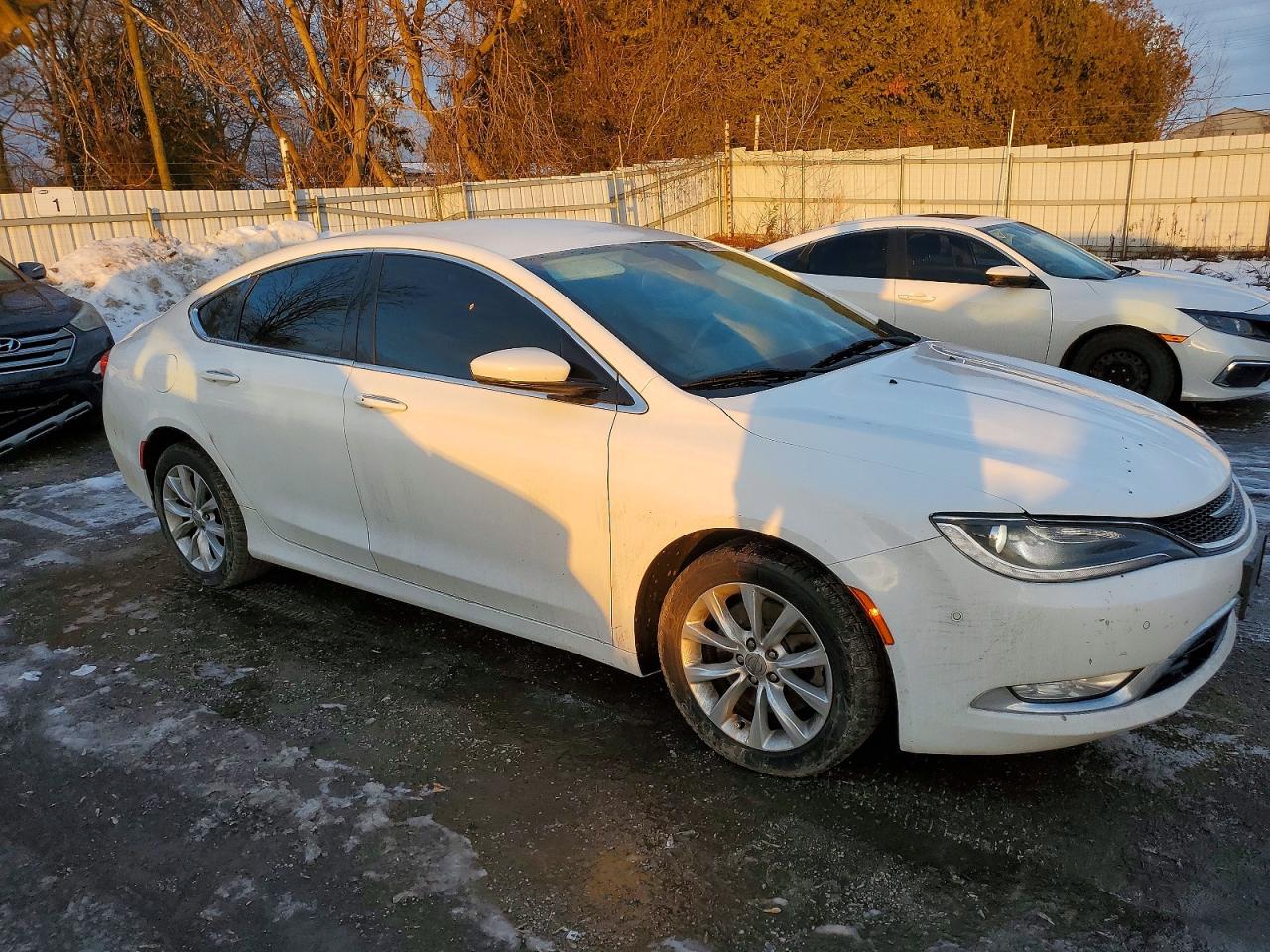 2015 CHRYSLER 200 C photo 4