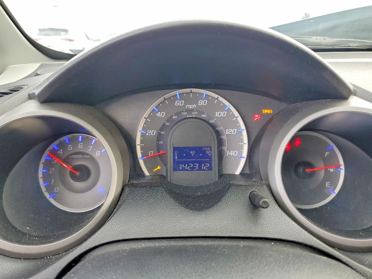 2011 HONDA FIT photo 9