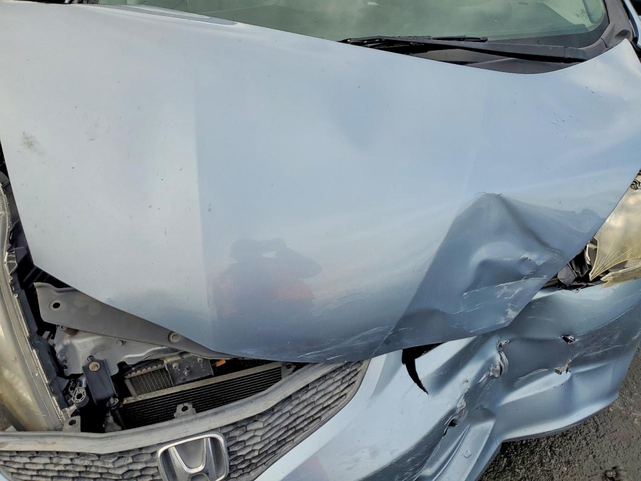 2011 HONDA FIT photo 11