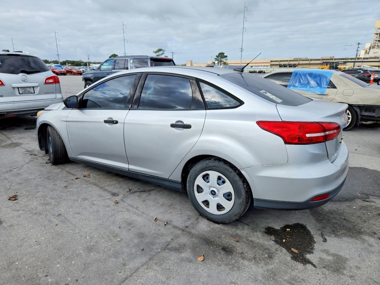 2015 FORD FOCUS photo 4