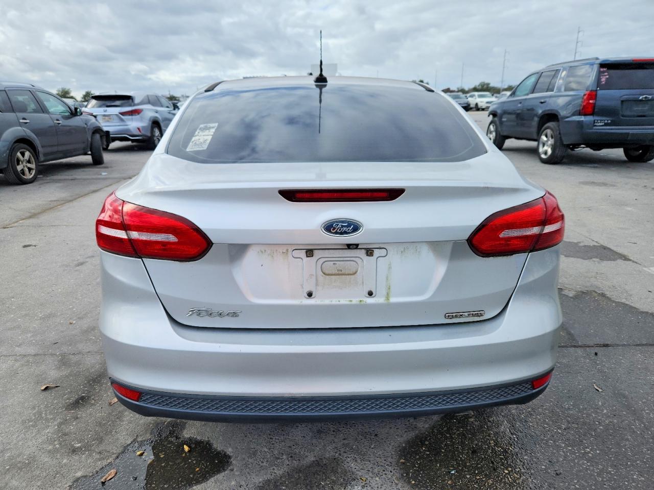 2015 FORD FOCUS photo 16