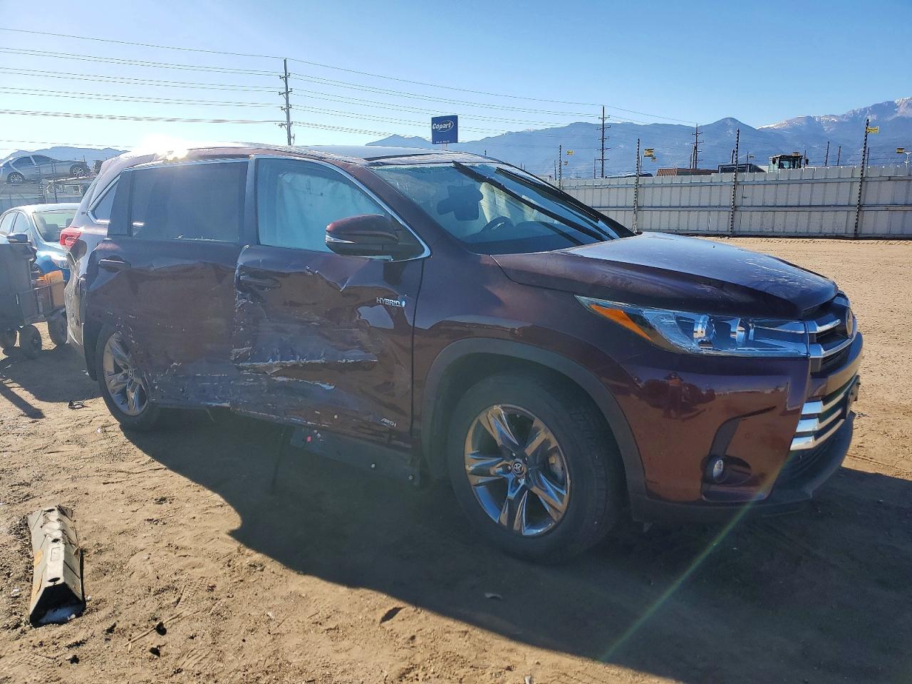 2019 TOYOTA HIGHLANDER HYBRID LIMITED PLATINUM photo 4