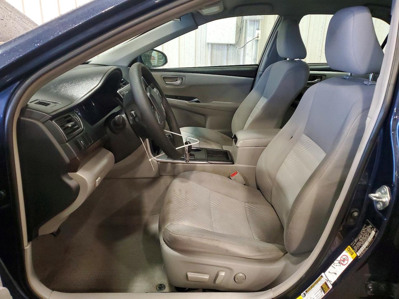 2016 TOYOTA CAMRY LE photo 7