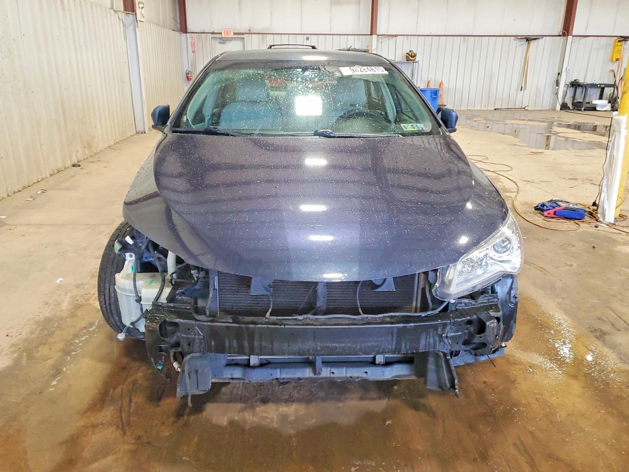 2016 TOYOTA CAMRY LE photo 5