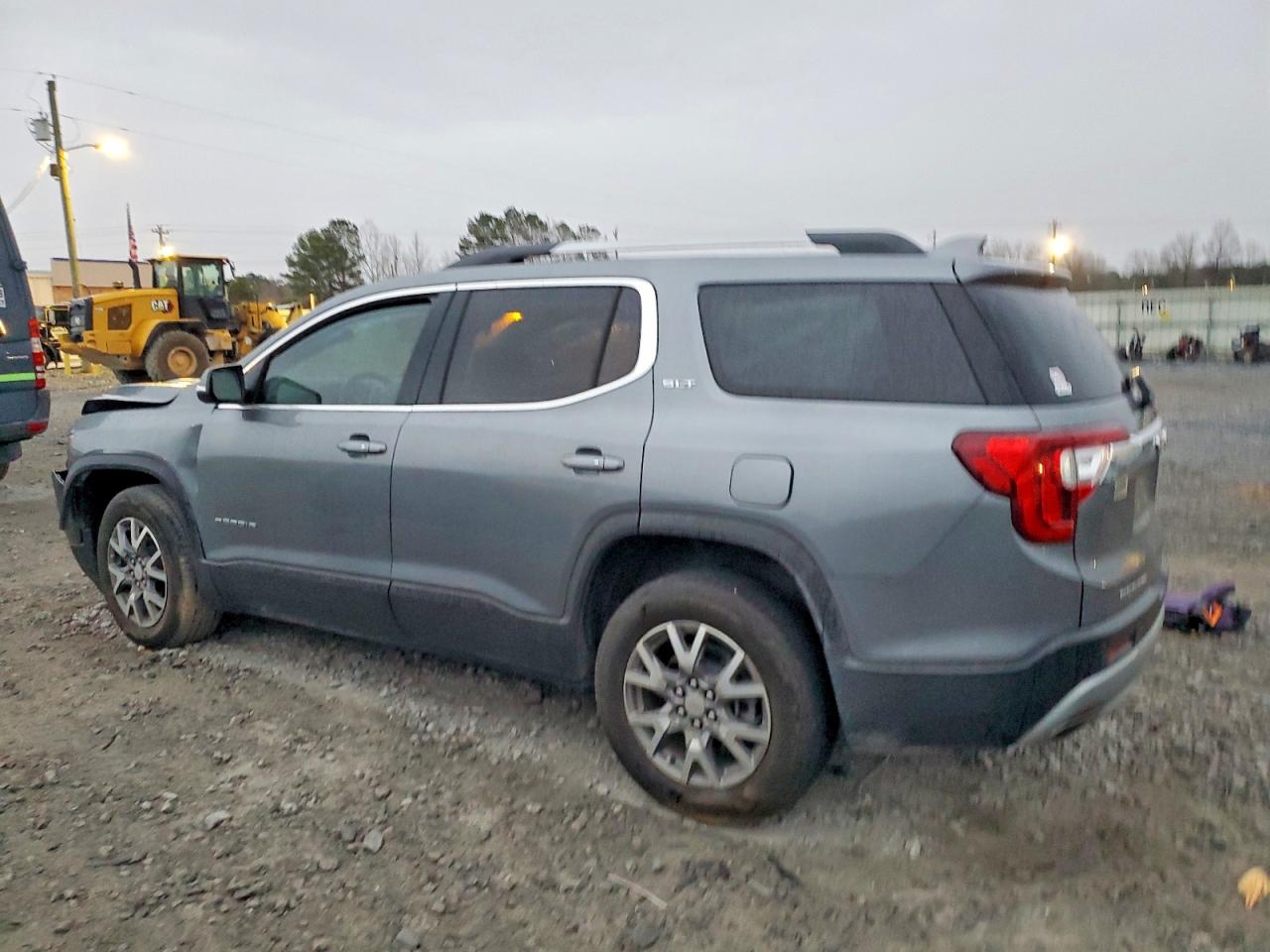 2021 GMC ACADIA SLT photo 2