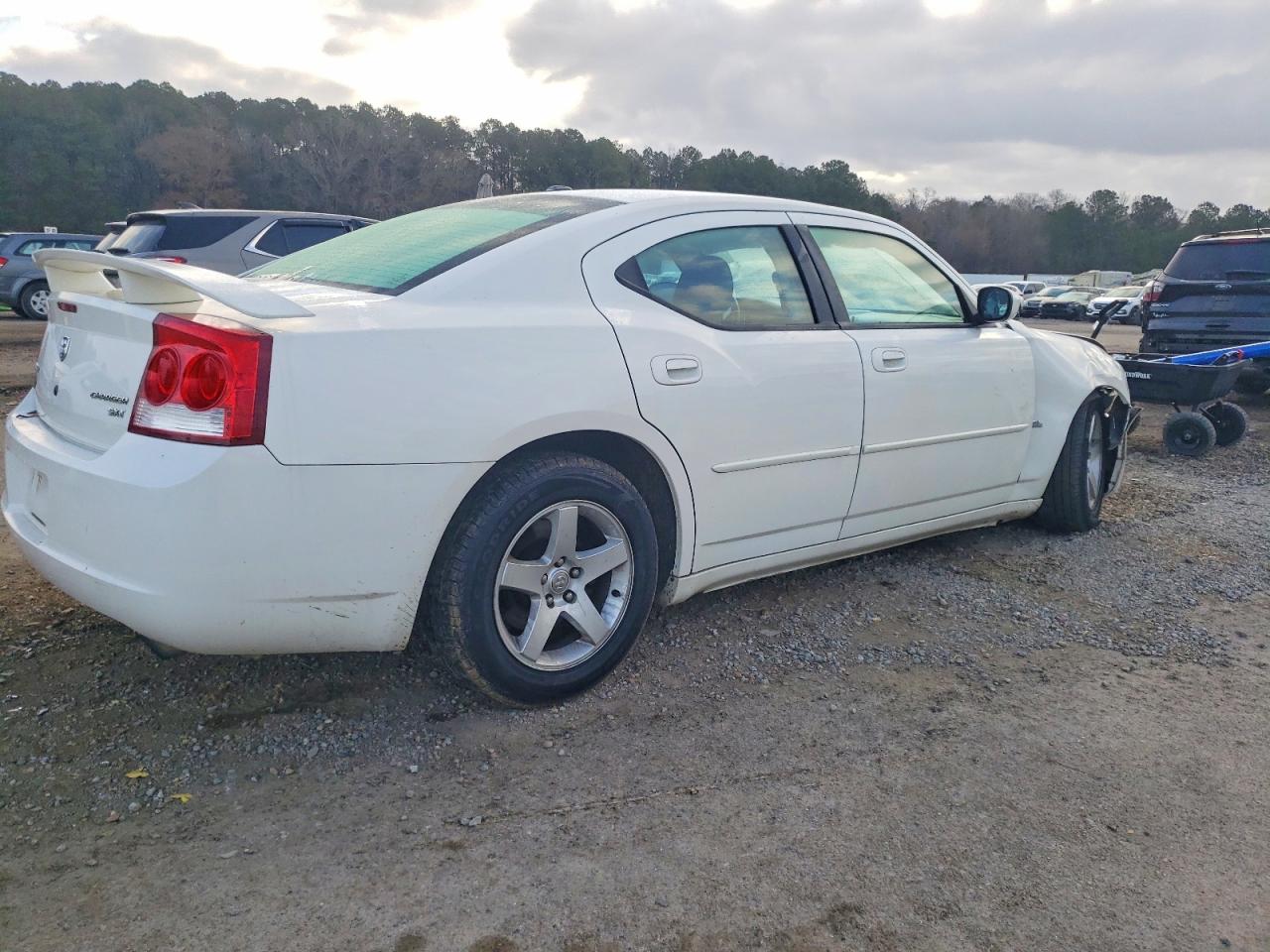2010 DODGE CHARGER SXT photo 3