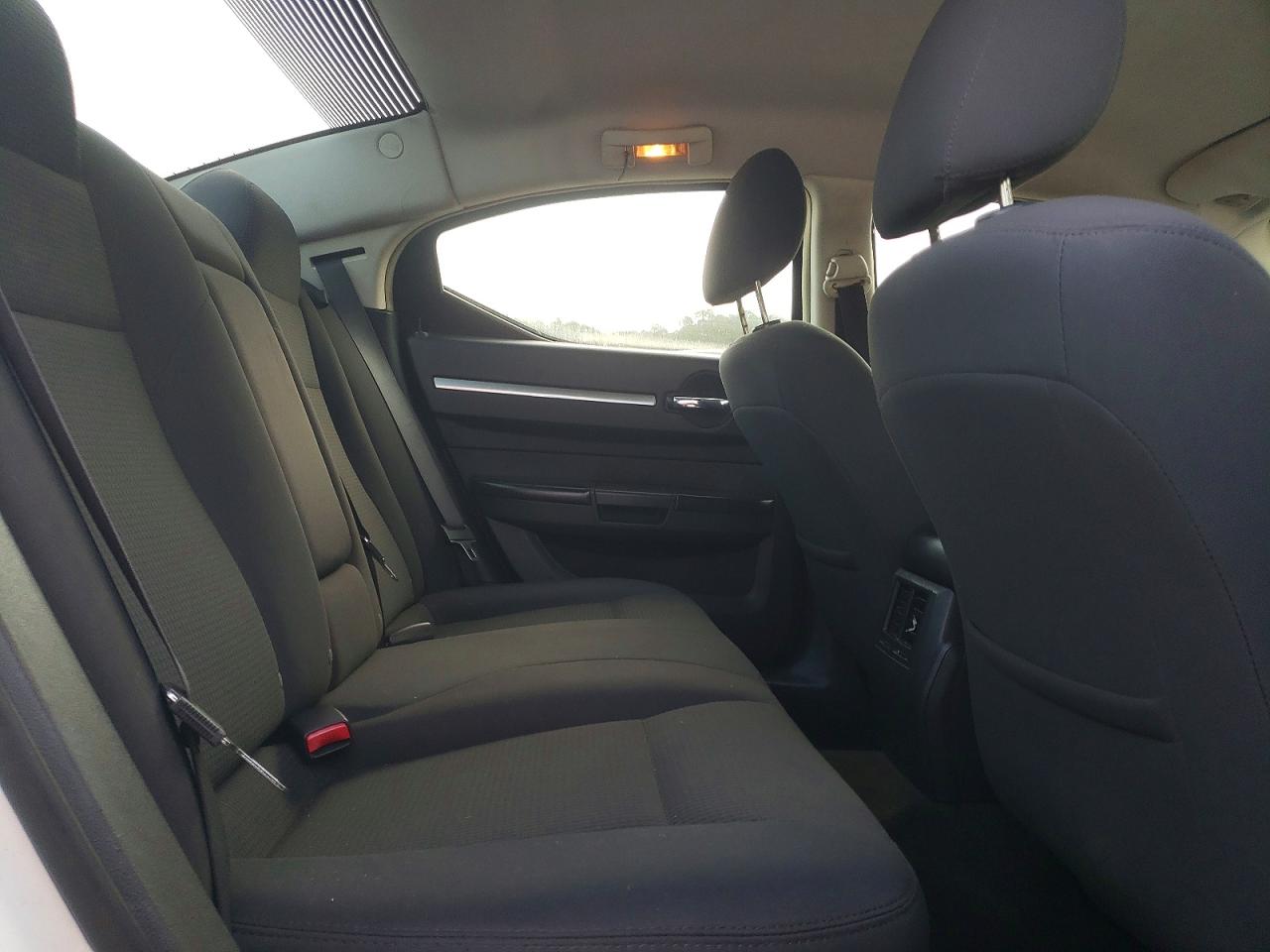2010 DODGE CHARGER SXT photo 10