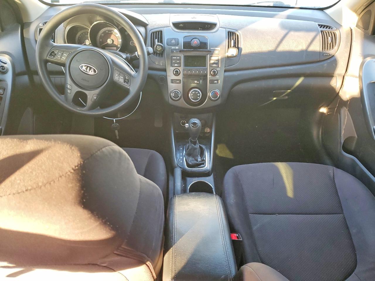 2013 KIA FORTE EX photo 8