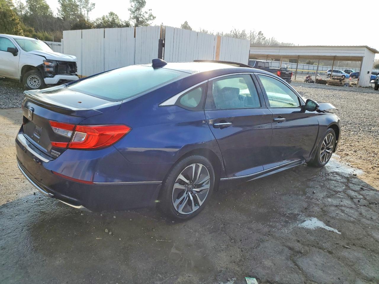2018 HONDA ACCORD TOURING HYBRID photo 3