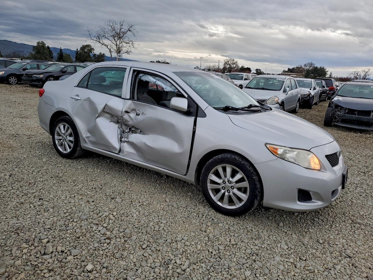 2010 TOYOTA COROLLA BASE photo 7