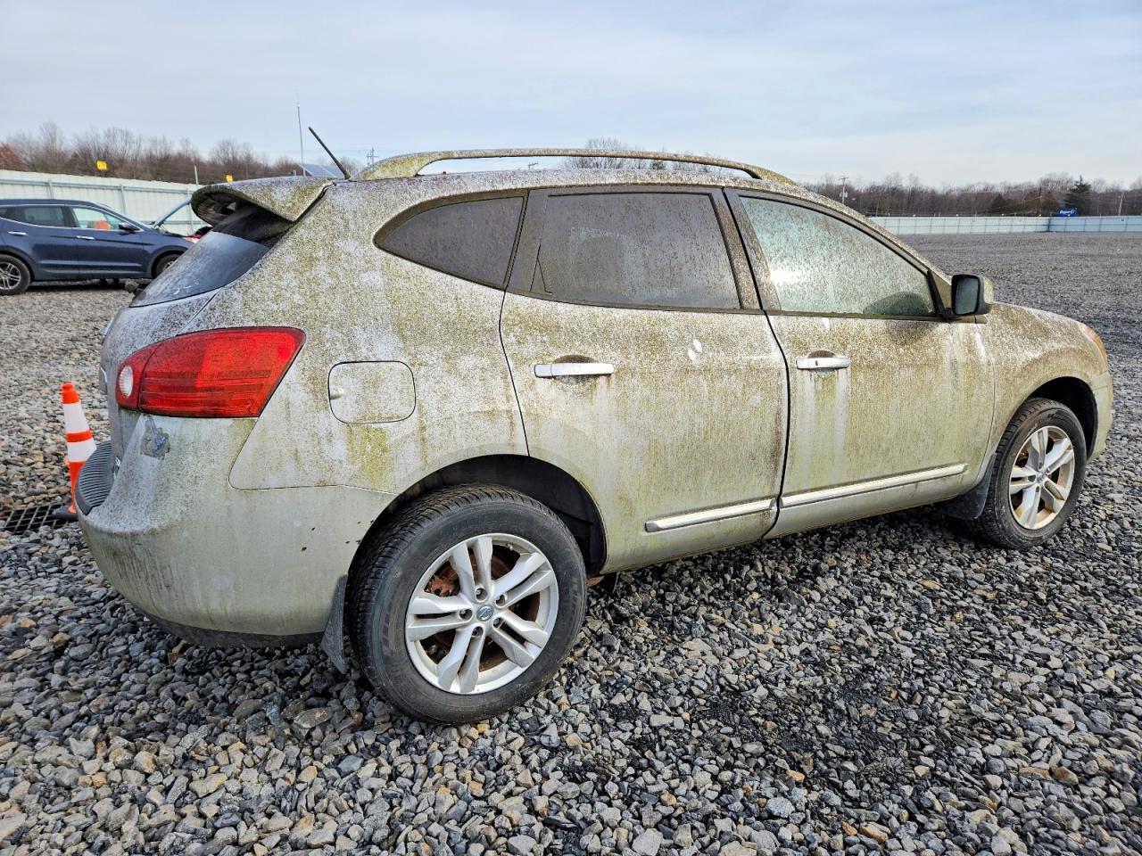 2013 NISSAN ROGUE S photo 7