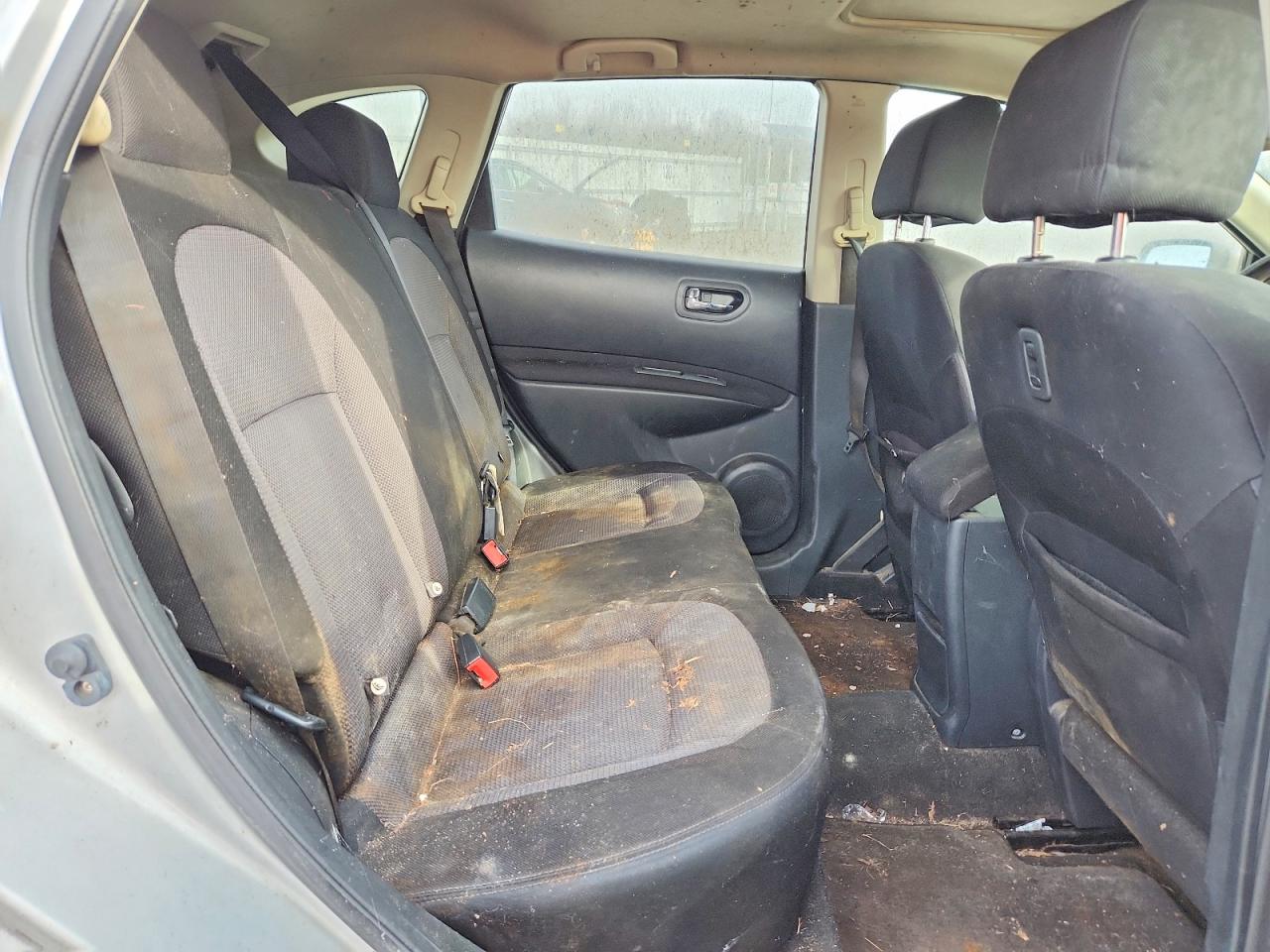 2013 NISSAN ROGUE S photo 28