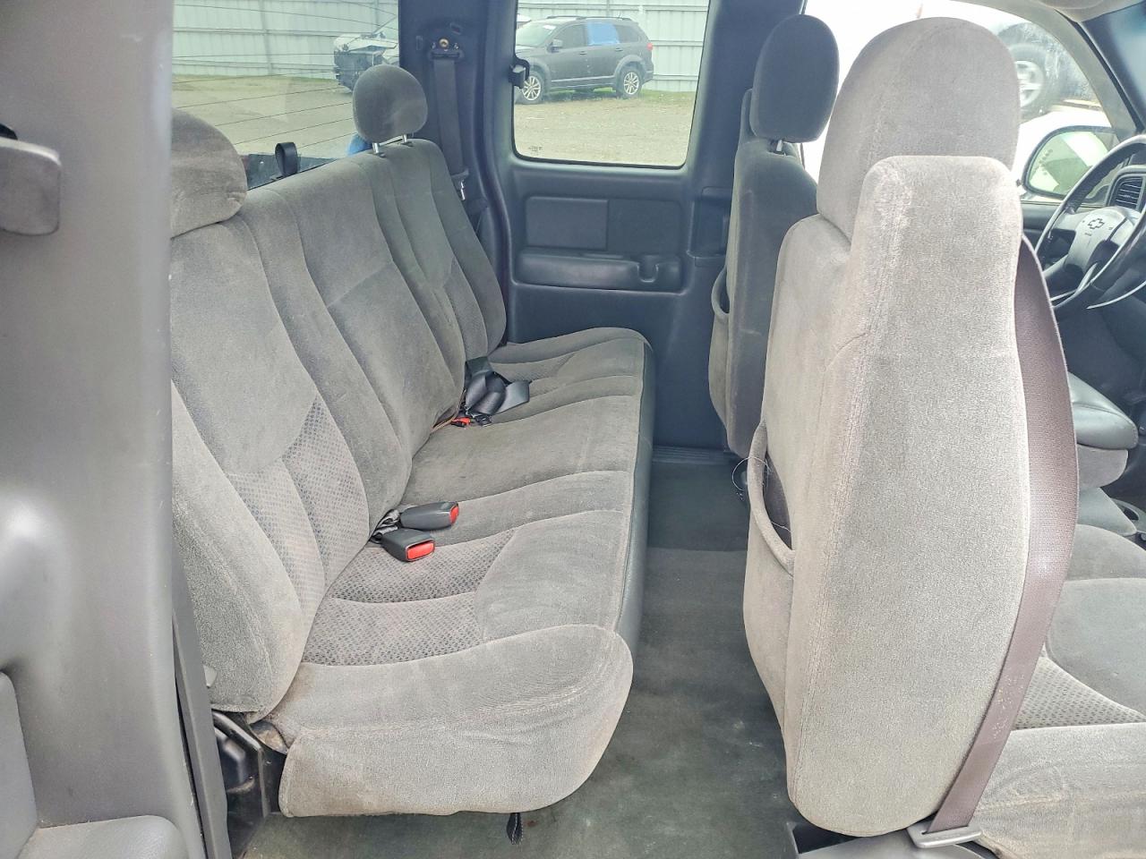 2004 CHEVROLET SILVERADO C1500 photo 10