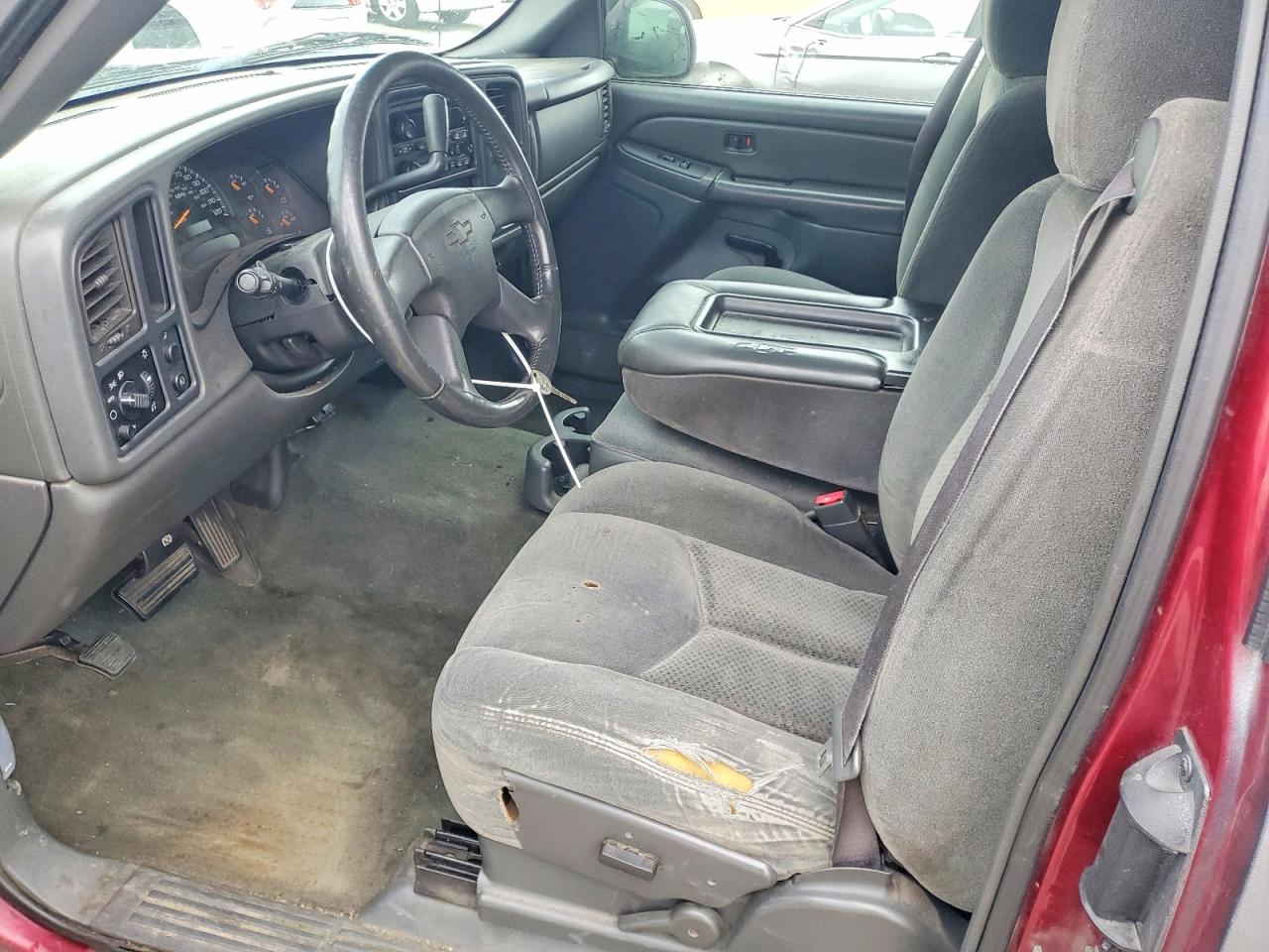 2004 CHEVROLET SILVERADO C1500 photo 7