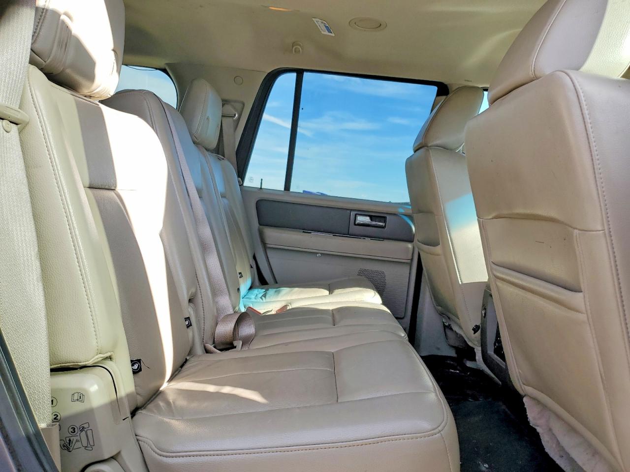 2011 FORD EXPEDITION XLT photo 11