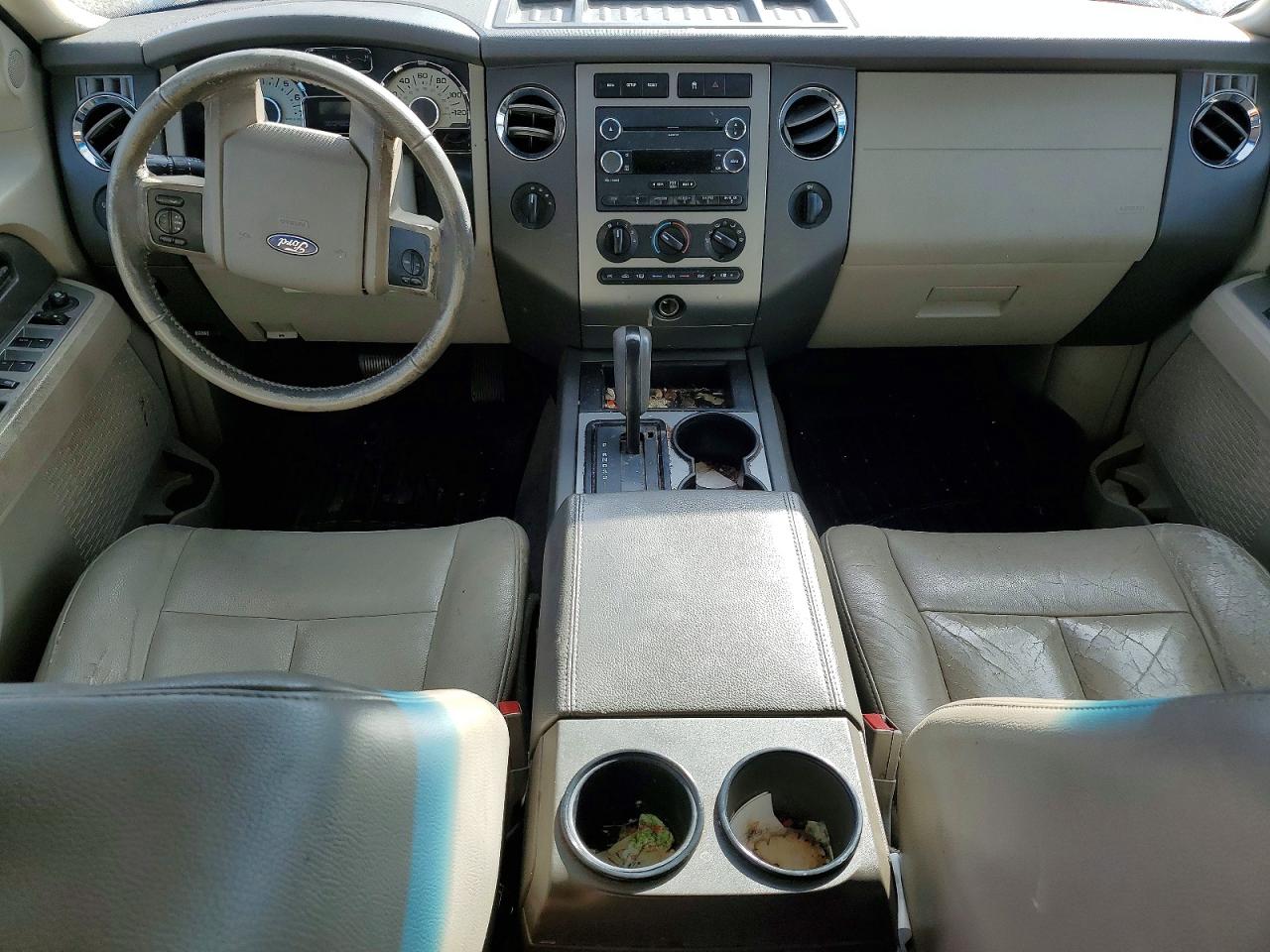 2011 FORD EXPEDITION XLT photo 8