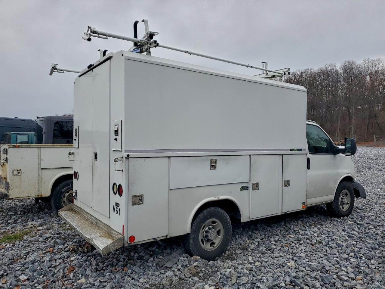 2016 CHEVROLET EXPRESS G3500 photo 3