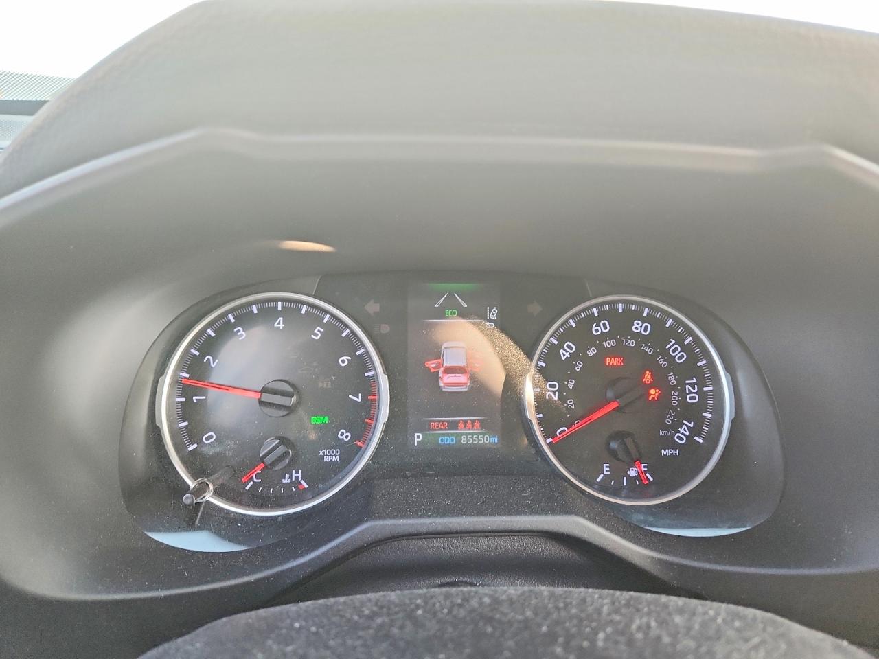 2021 TOYOTA RAV4 XLE photo 9