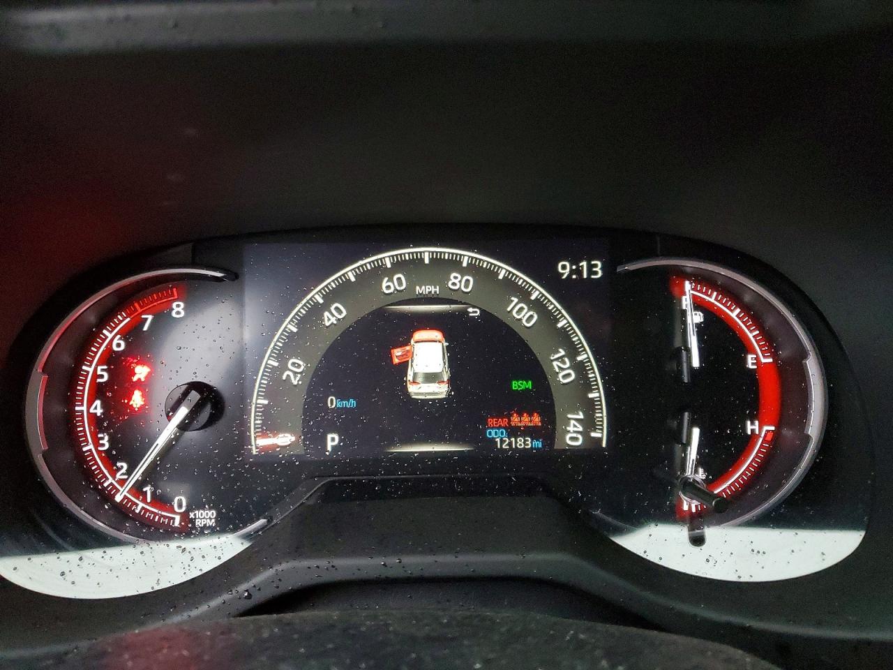 2024 TOYOTA RAV4 XLE photo 9