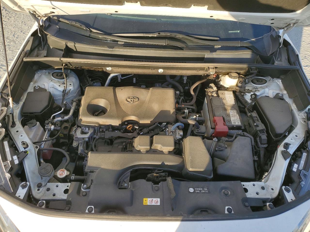 2022 TOYOTA RAV4 XLE photo 12