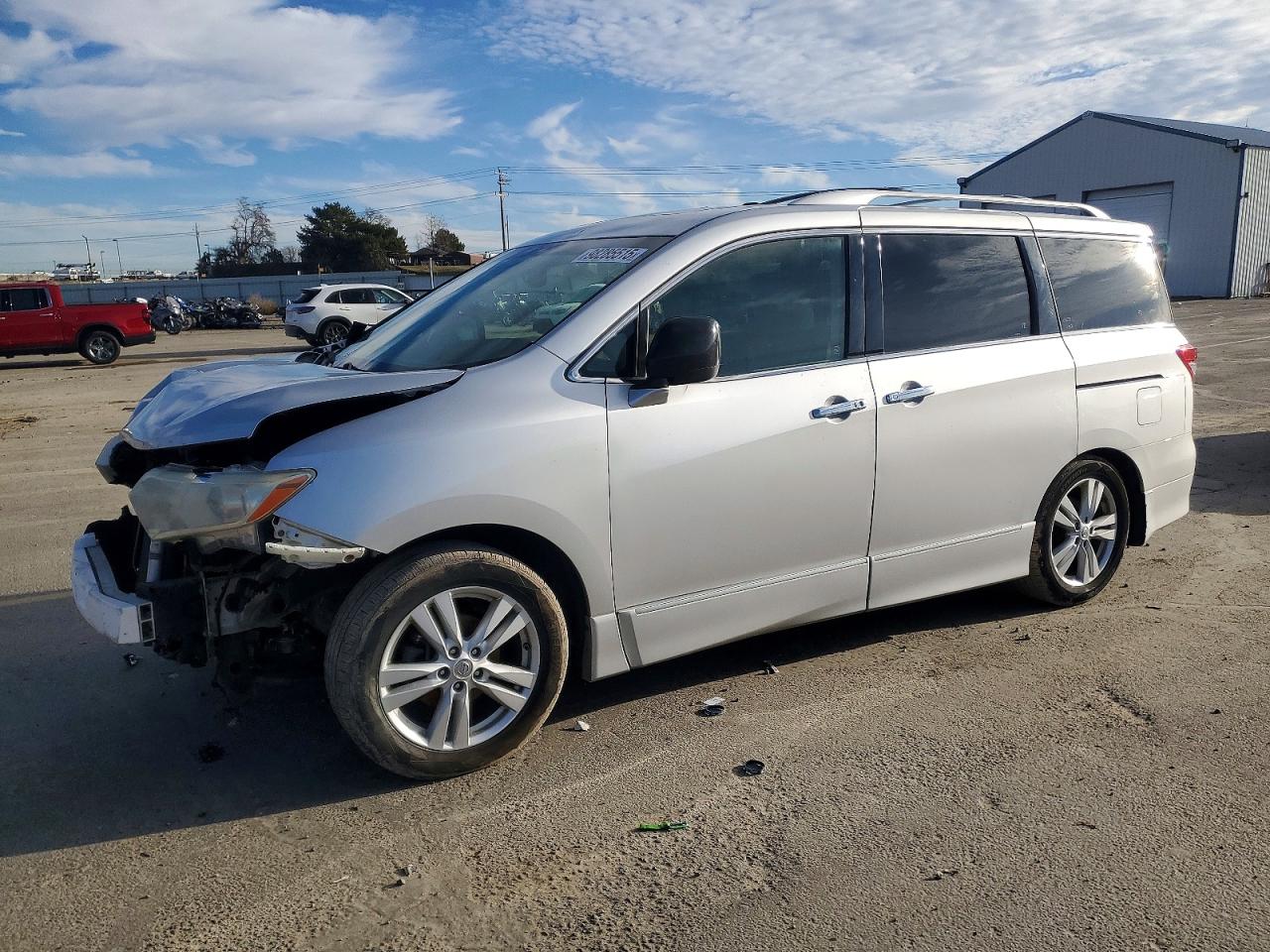 2013 NISSAN QUEST