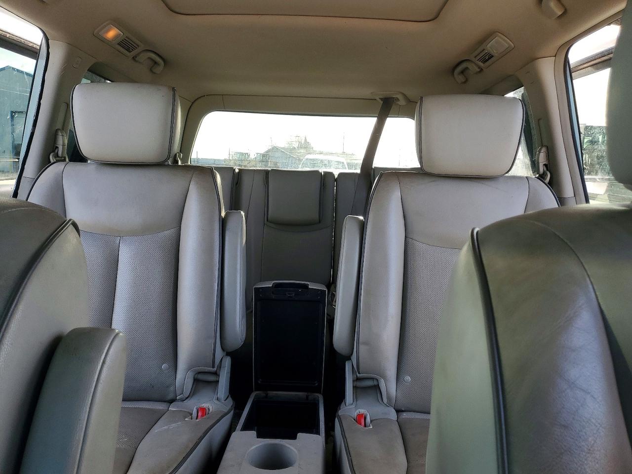 2013 NISSAN QUEST S photo 10