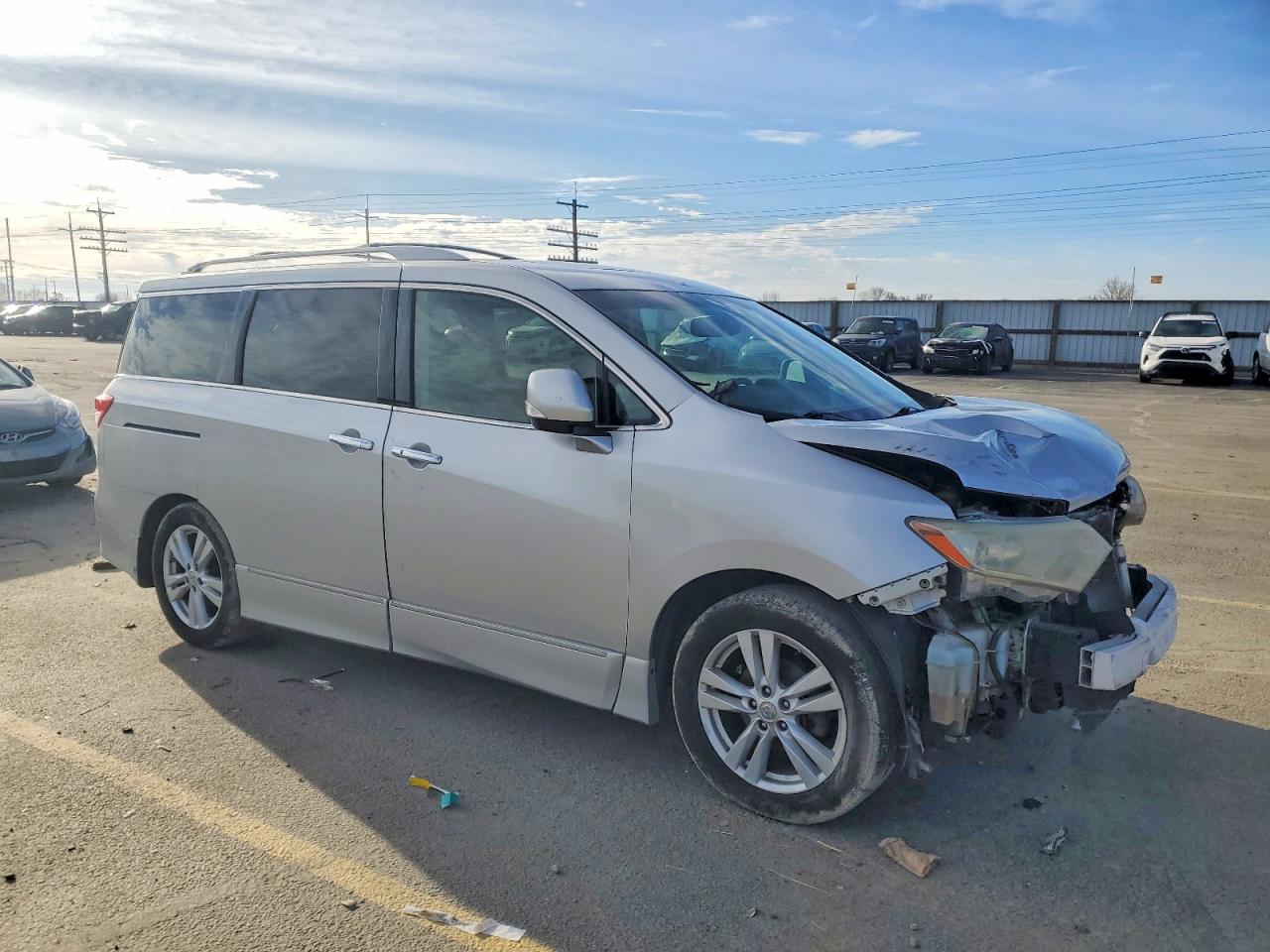 2013 NISSAN QUEST S photo 4