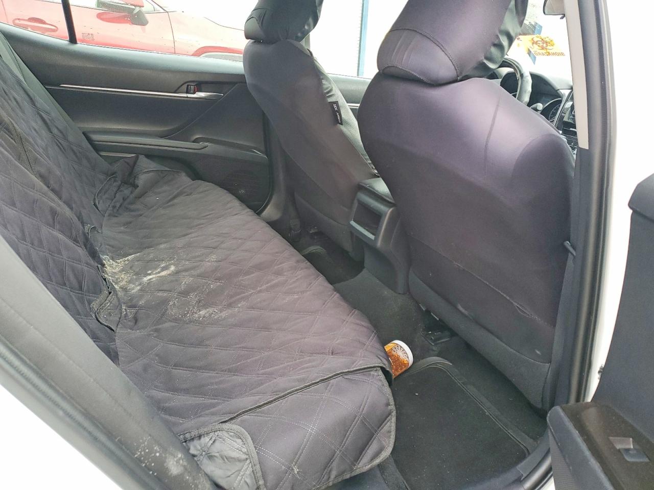 2021 TOYOTA CAMRY LE photo 10