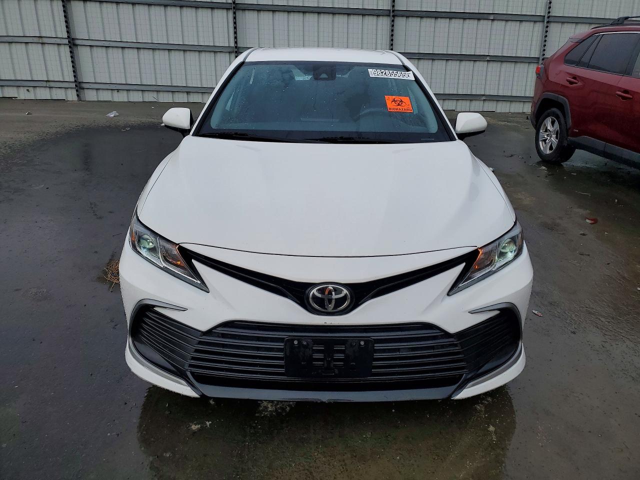 2021 TOYOTA CAMRY LE photo 5