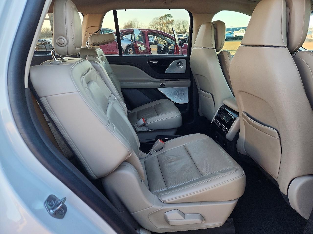2020 LINCOLN AVIATOR RESERVE photo 11